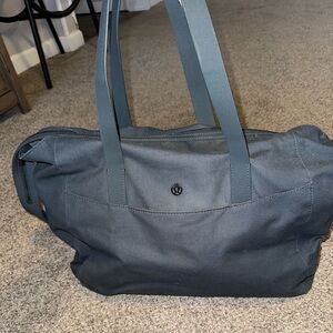 Lululemon All Avenues Bag *26L Color
Nightcap